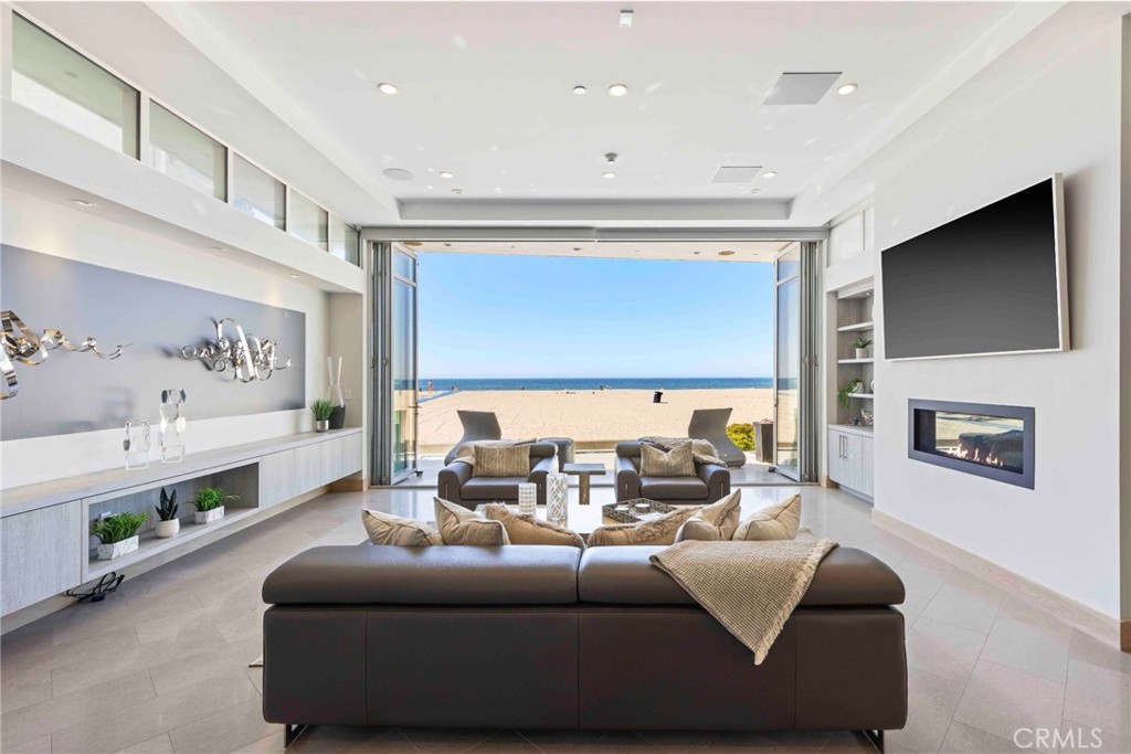 212 The Strand, Hermosa Beach