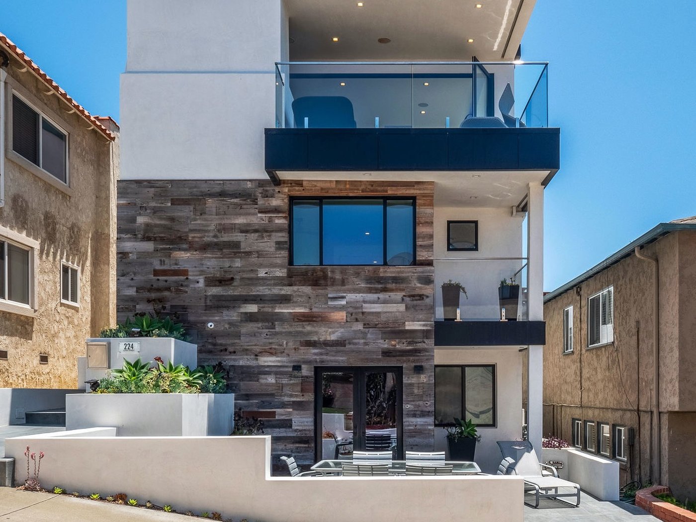 224 32nd Street, Manhattan Beach