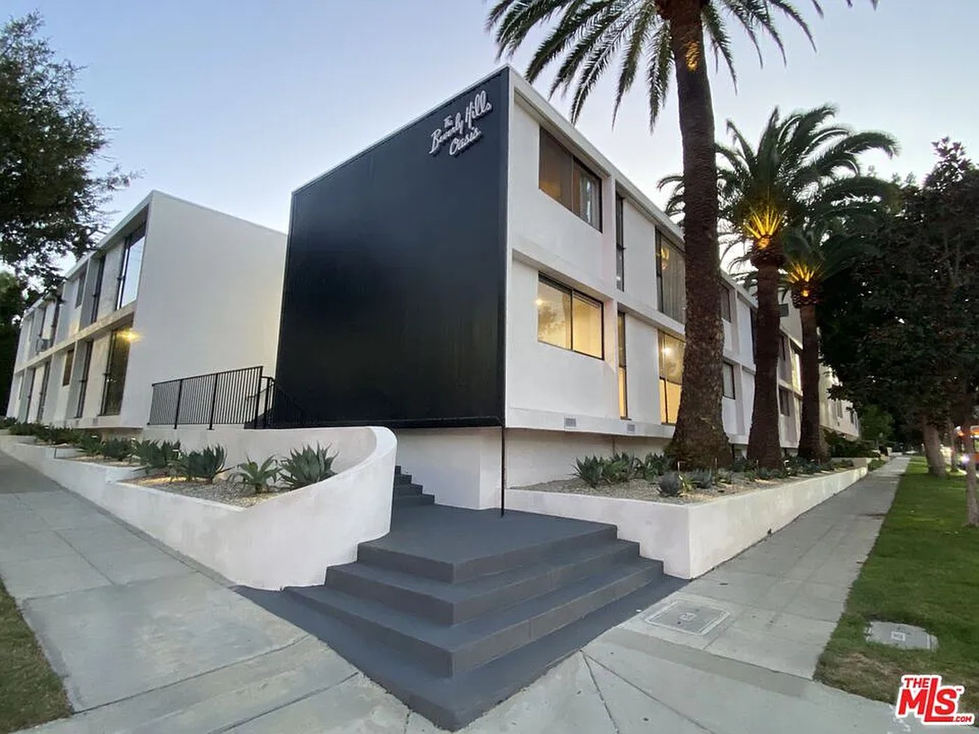 9500 W Olympic Boulevard, Beverly Hills